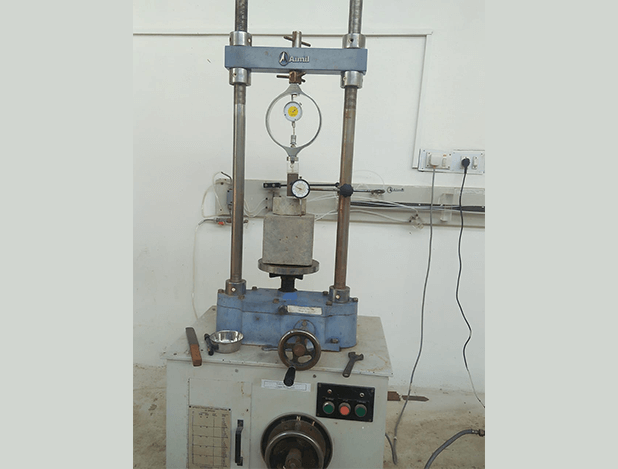 Triaxial Machine, Centre for Construction Methods and Materials, SR University, dru-recruiters