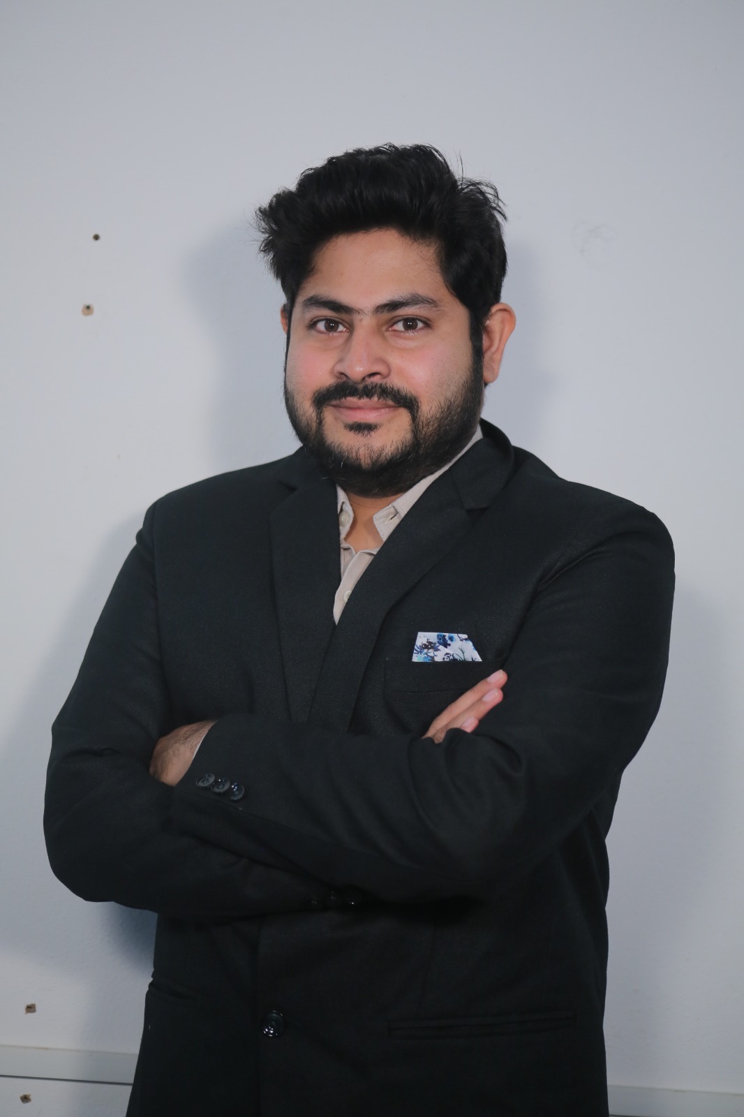 Dr. DIBYARANJAN DAS